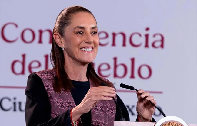 'México no es ni será colonia ni protectorado de ningún país', dice Sheinbaum frente a mapas de Trump