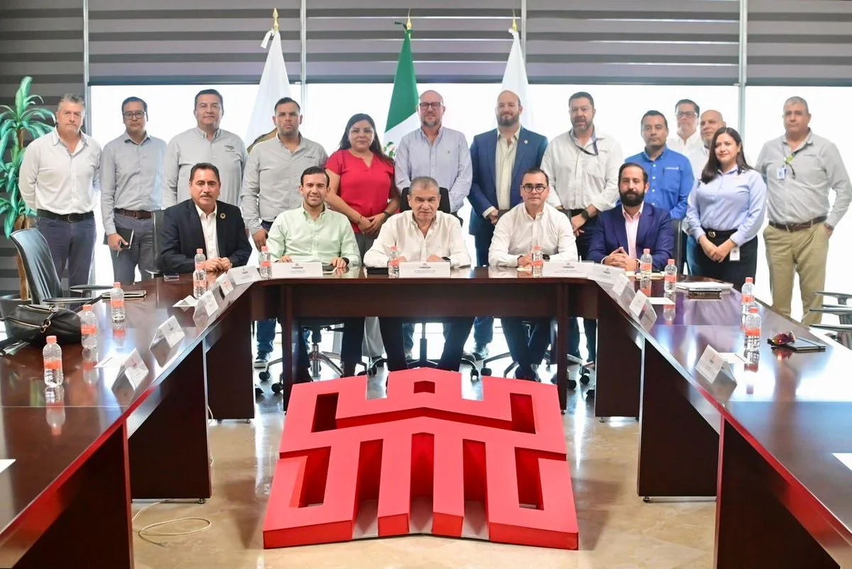 La misma mesa
