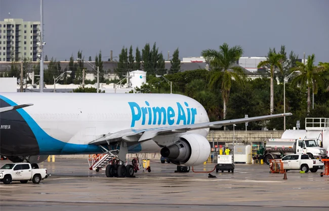 Demandan a Amazon por accidente de avión de carga que dejó cinco muertos en Miami