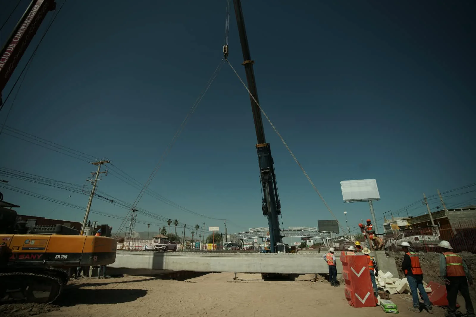 Inicia colocación de trabes en el Sistema Vial Revolución-Vasconcelos