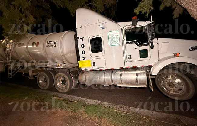 Aseguran 70 mil litros de hidrocarburo en carretera Saltillo-Torreón