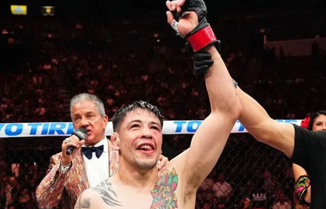 'Soy el mejor del mundo': Brandon Moreno rompe su mala racha y levanta la mano por el título de UFC