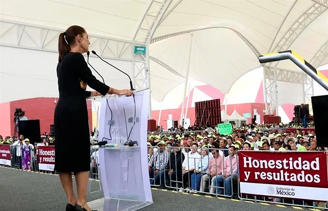 Reporta Sheinbaum más de 300 mil asistentes a actos de rendición de cuentas en 18 estados