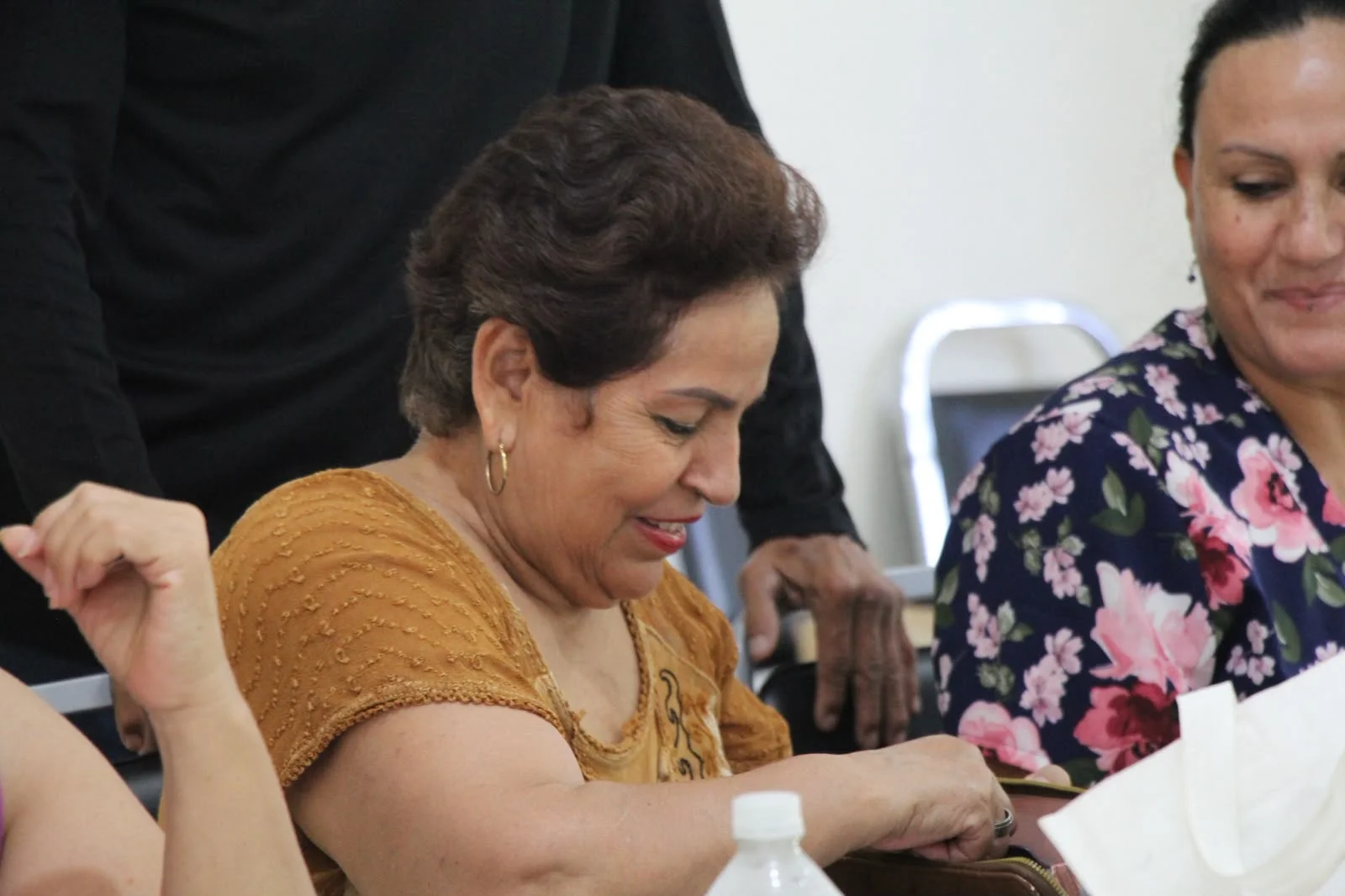 Ofrecen taller de medicina alternativa en el Centro Comunitario Nueva California