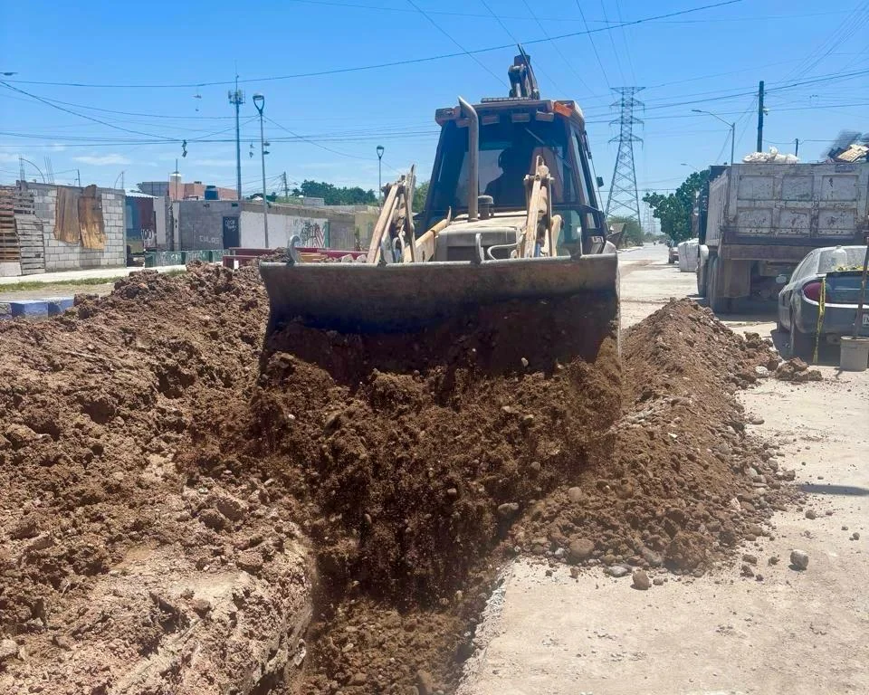 Avanza rehabilitación de drenaje sanitario en Zaragoza Sur