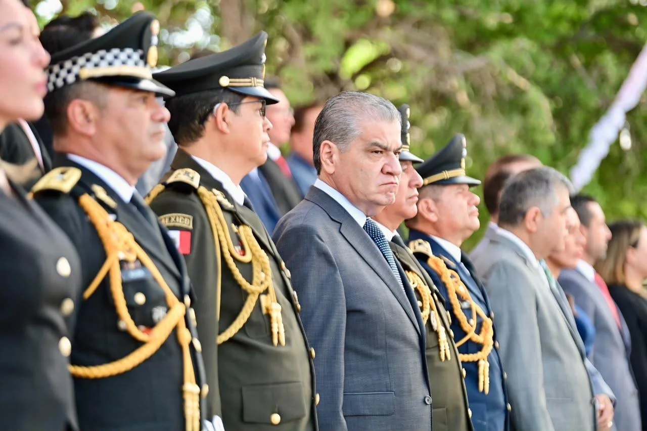 Encabeza Riquelme el Desfile por la Independencia en Torreón