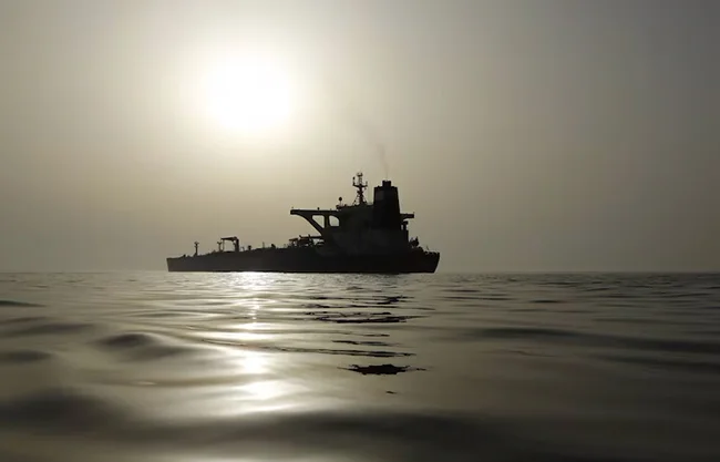 FBI y Guardia Costera abordan dos petroleros en el Golfo de México por posibles ciberataques