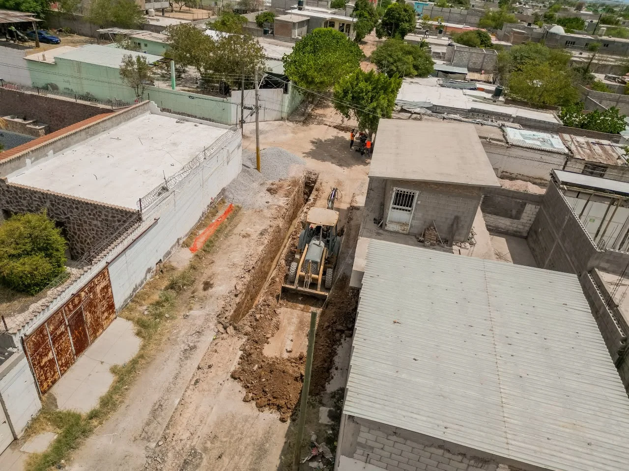 Renuevan drenaje sanitario en la colonia José Luz Torres de Torreón