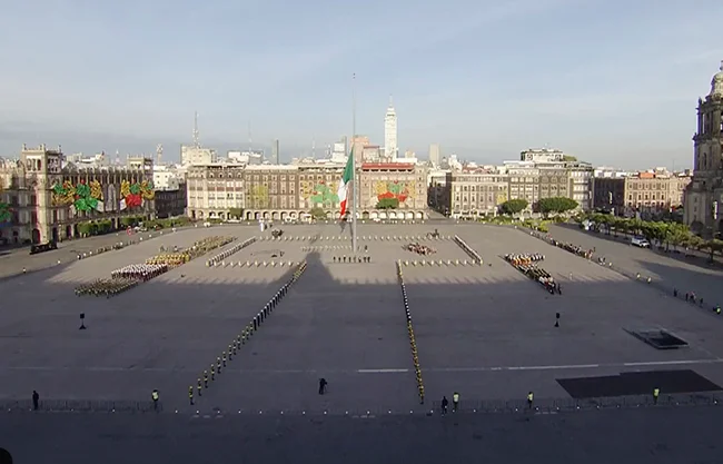 El 19S no se olvida: Sheinbaum rinde homenaje a las víctimas de 1985 y 2017 en el Zócalo