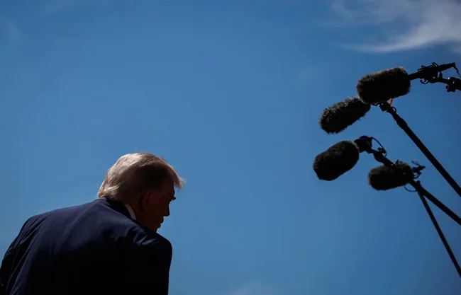La Casa Blanca deniega el acceso a periodistas de CNN, MS NOW y Politico tras veto de Trump