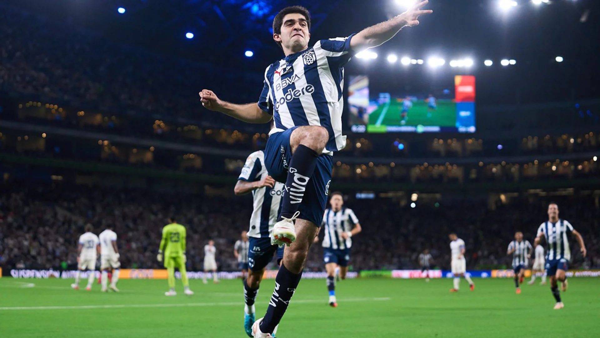¡Pesó el 'Gigante de Acero'! Rayados vence a Cruz Azul en el BBVA por primera vez en 4 años