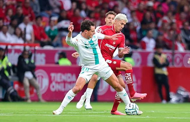Milagro en el infierno: Santos viene de atrás y vence a Toluca