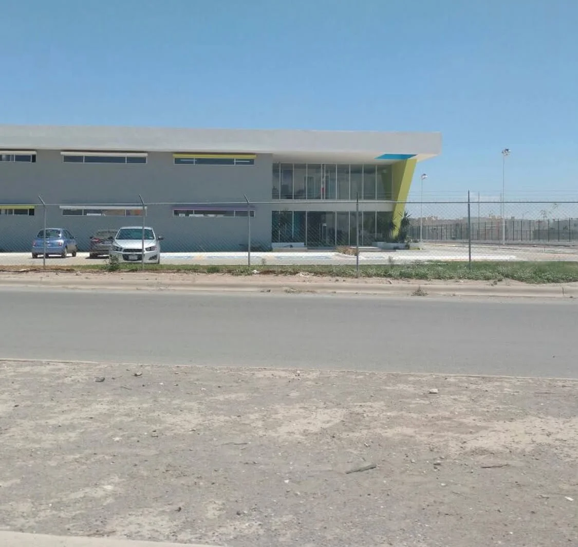 Amenaza de tiroteo contra preparatoria de Torreón activa protocolos de seguridad escolar; identifican a menor responsable