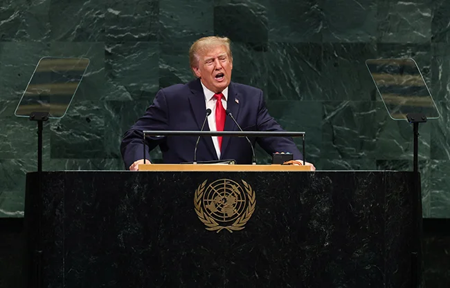 Amenaza Trump con 'el infierno' a Irán en la ONU y recuerda su 'poderío militar' a América Latina
