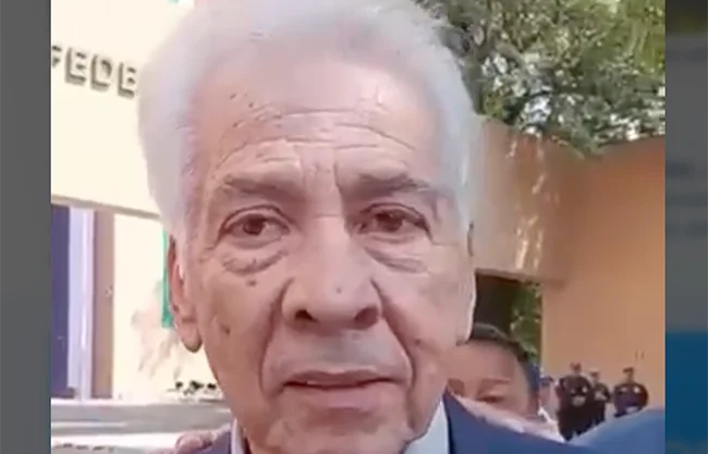 ¿Quién es el empresario que busca quedarse con AHMSA?