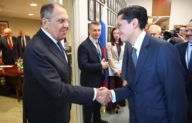 Cancilleres de México y Rusia acuerdan en la ONU reforzar cooperación bilateral