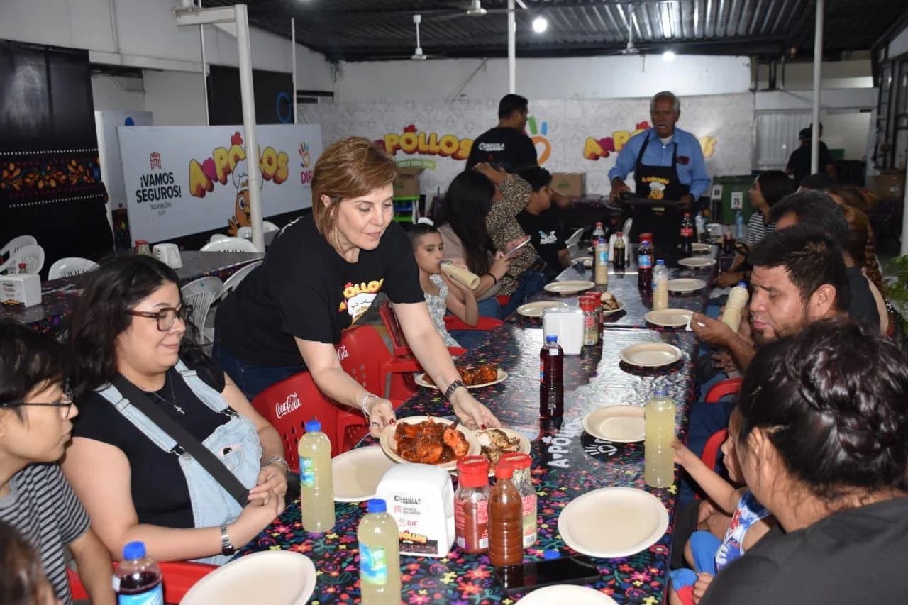 DIF Torreón recibe a niñas, niños y familias de organizaciones civiles en la Feria de Torreón