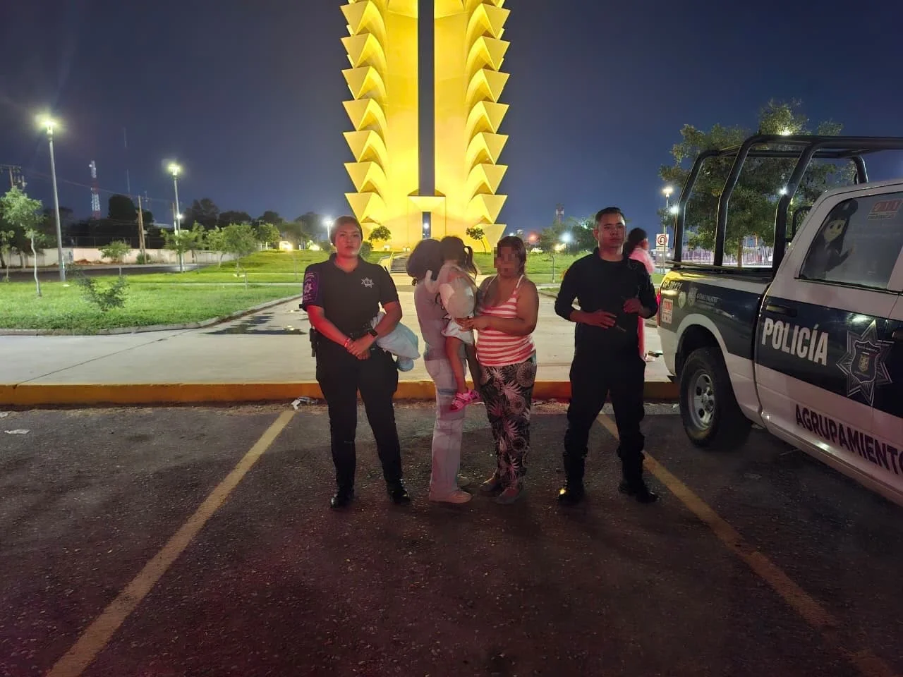 Unidad Violeta de Torreón localiza y entrega a adolescente reportada como extraviada