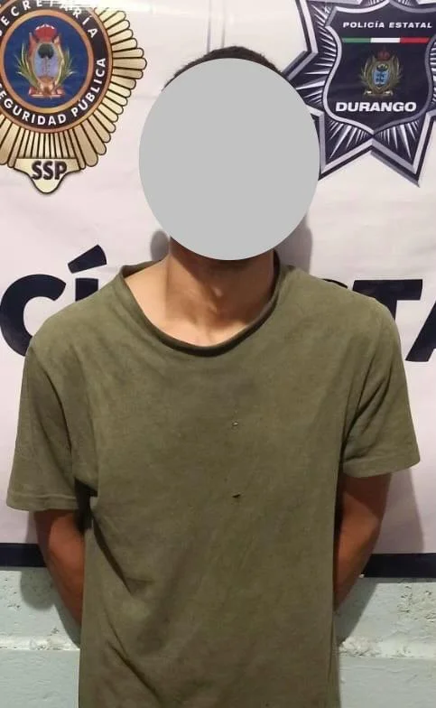 Operativo Dragón detiene a dos hombres con presunto cristal en Gómez Palacio
