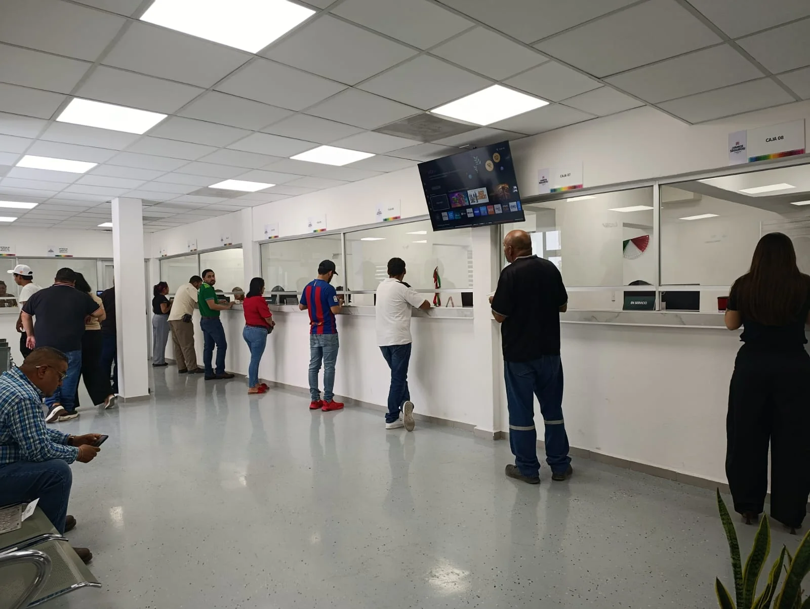 Atienden hasta mil usuarios al día en nuevas oficinas de Infracciones y Parquímetros