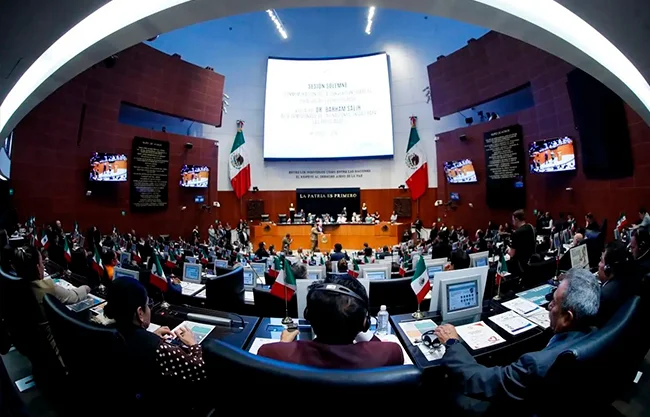 Senado pone freno a políticos con dos nacionalidades; no podrán ir por Presidencia ni gubernaturas