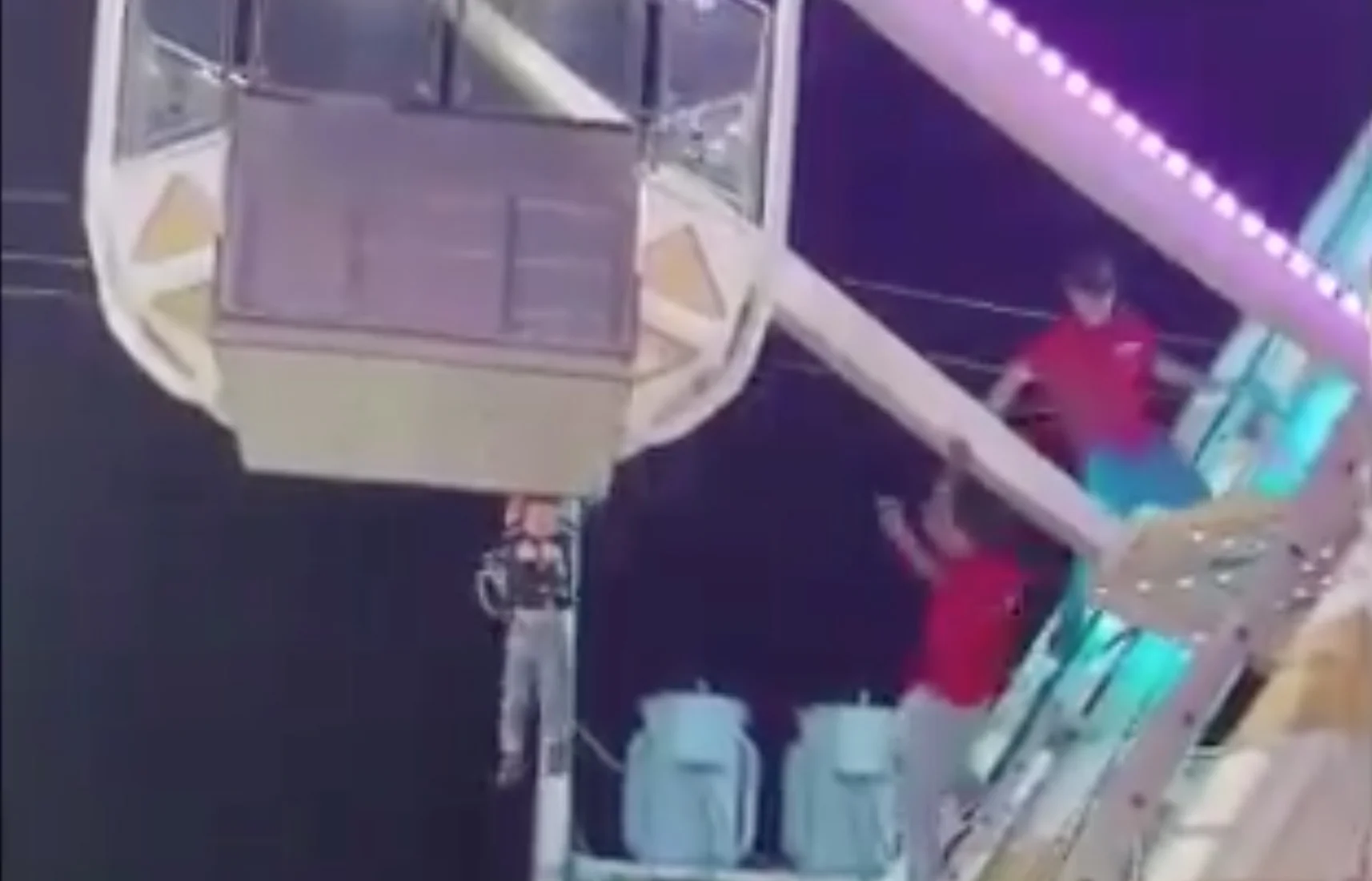 Protección Civil descarta falla mecánica en incidente de menor en rueda de la fortuna de la Feria de Torreón
