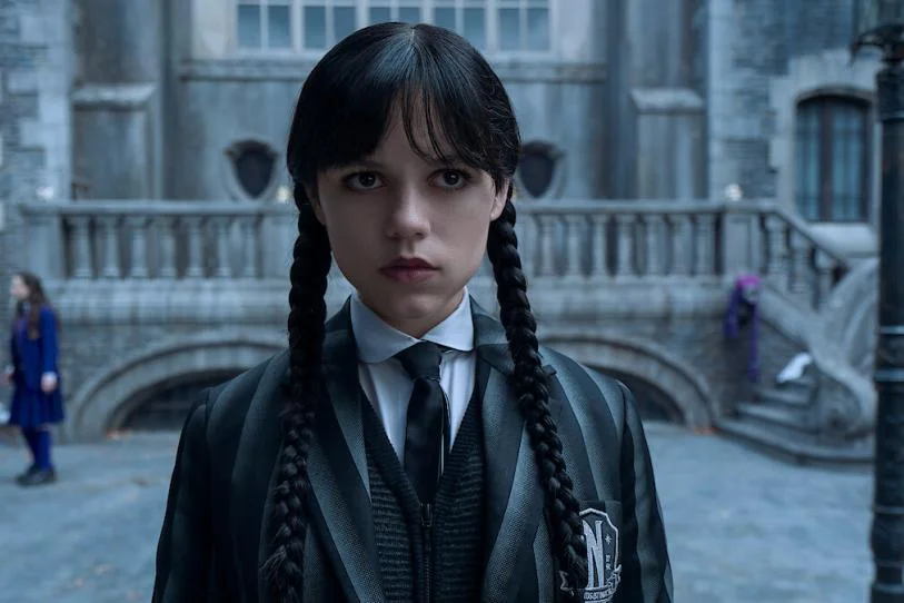 Netflix revela primer vistazo a la tercera temporada de Merlina y confirma nuevos actores