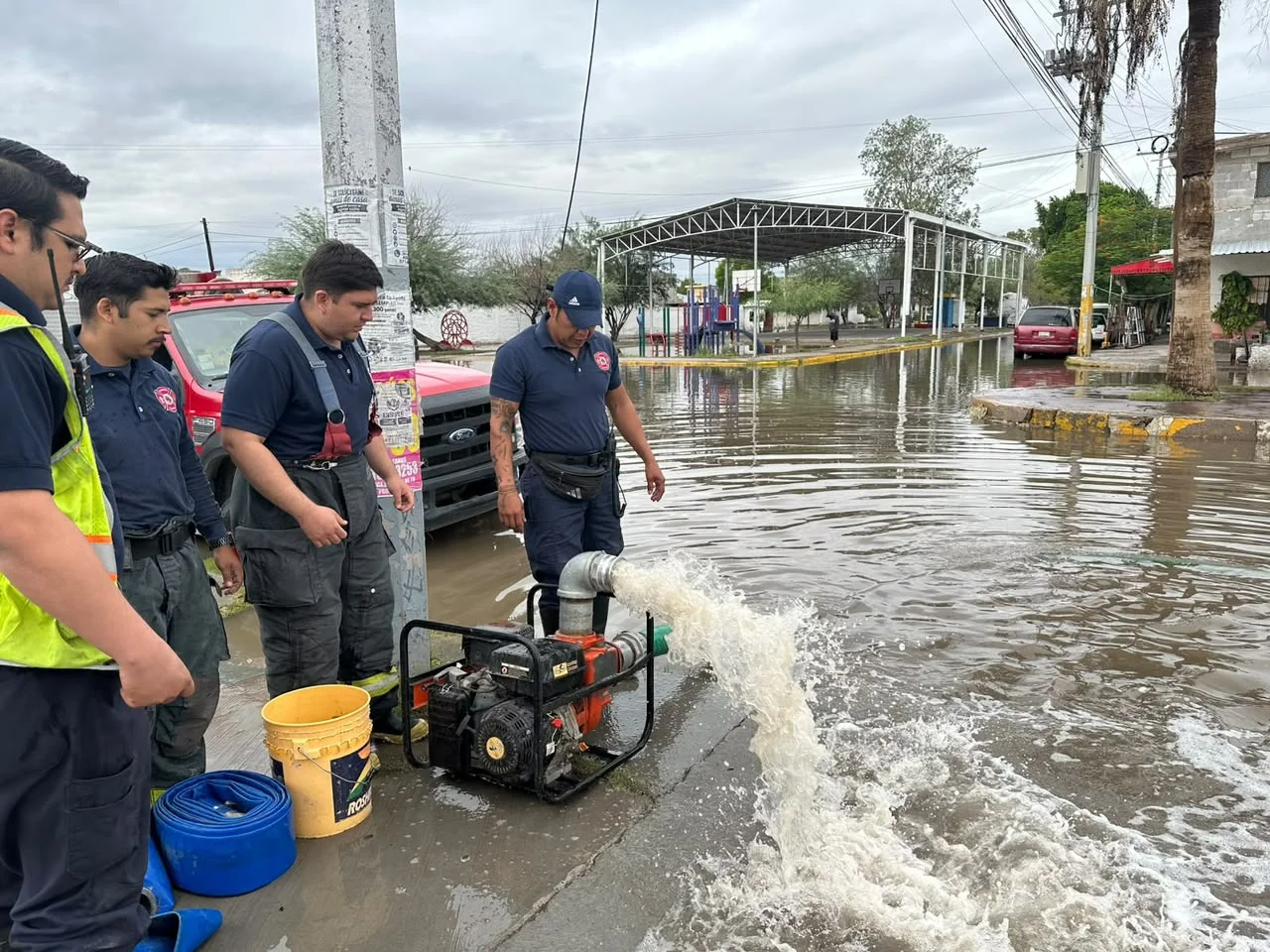 Reportan vialidades transitables en Torreón; continúan labores de atención