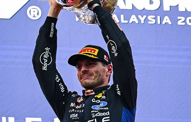 Max Verstappen reina en el caos de Sepang para ganar el GP de Baréin