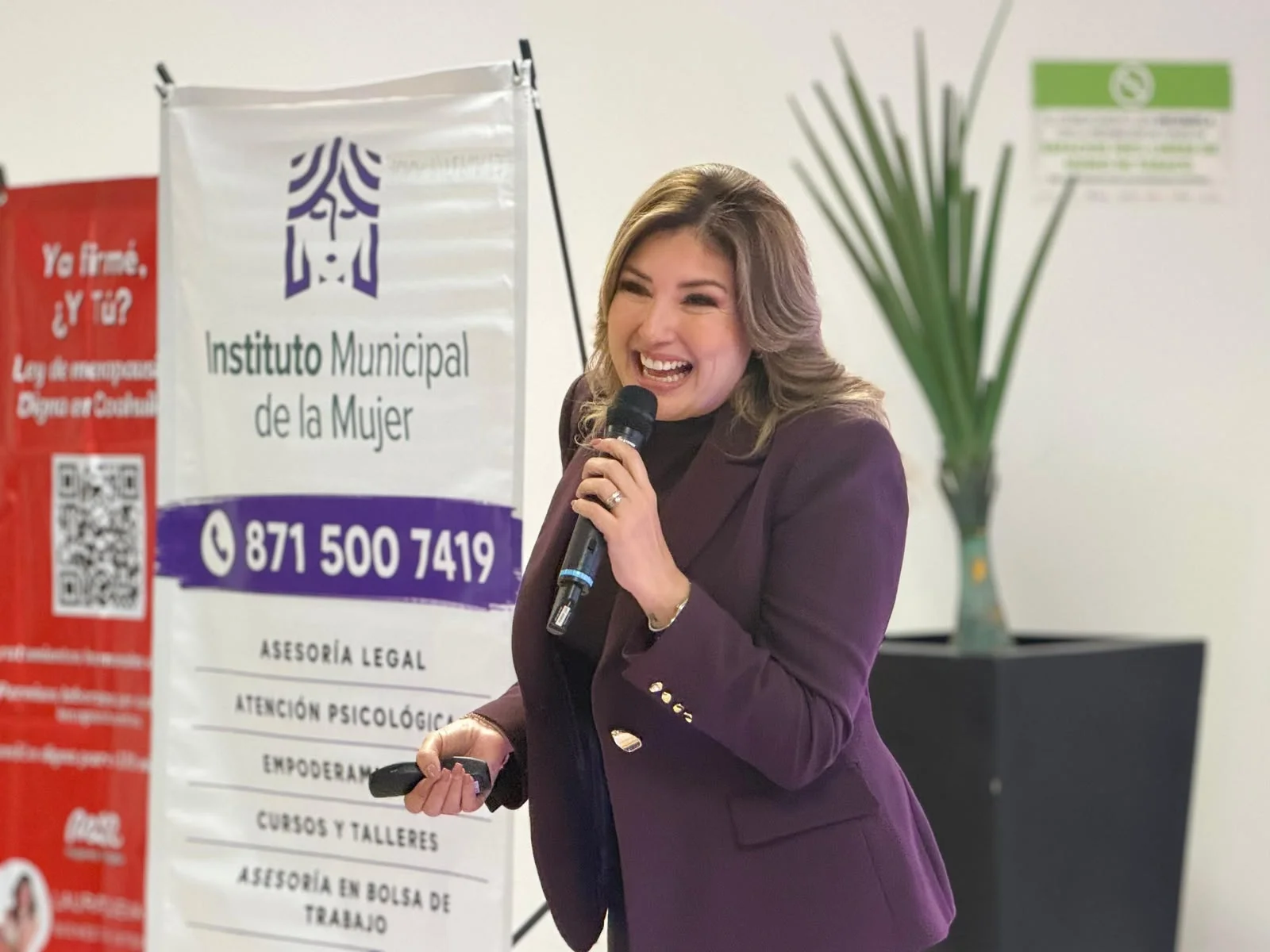 Abordan cambios de la mediana edad y menopausia en conferencia para mujeres en Torreón