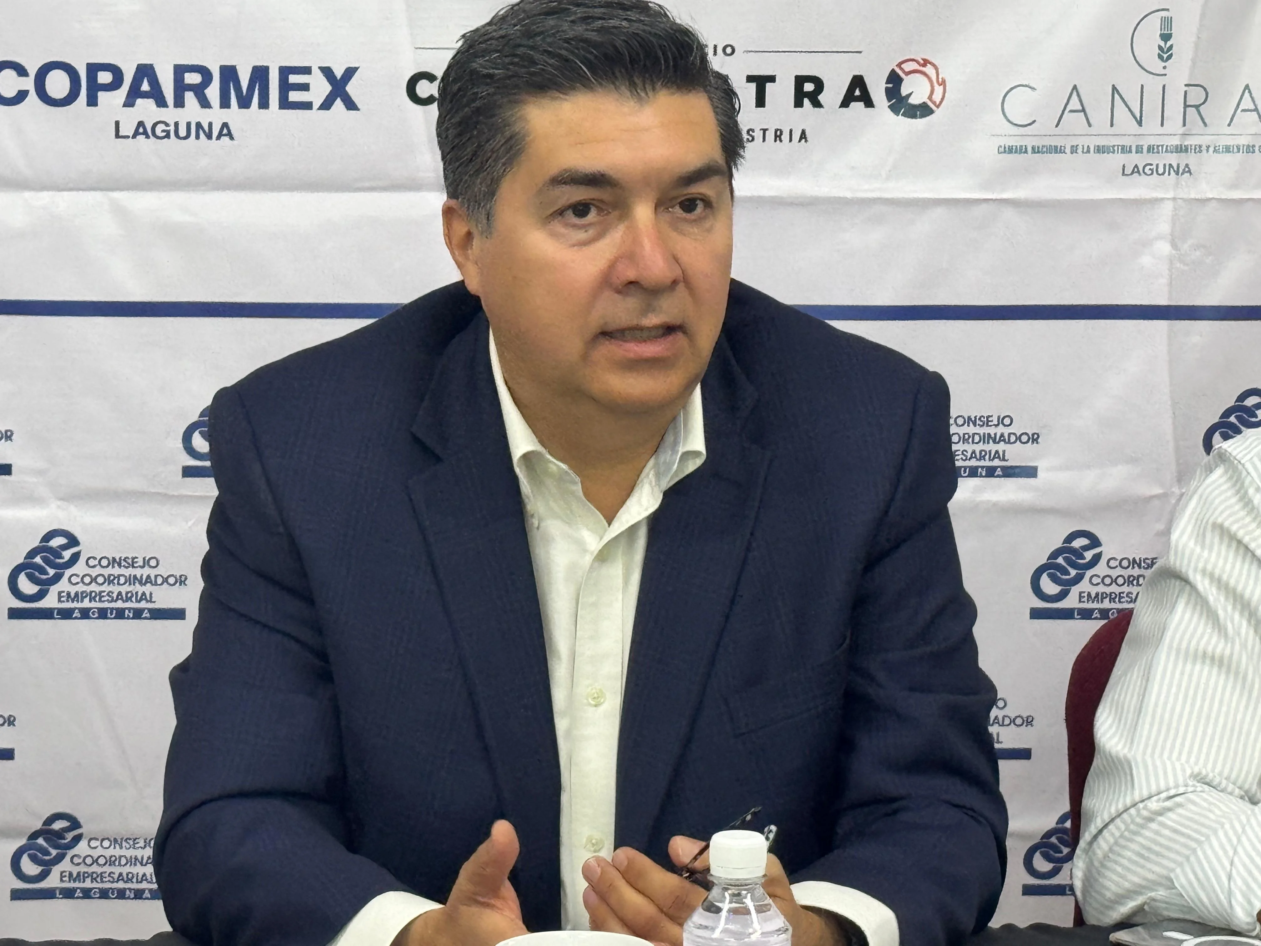 Tras cinco años sin sesionar, retoman fondo empresarial para obras en Durango; pide CCE dirigir recursos a infraestructura