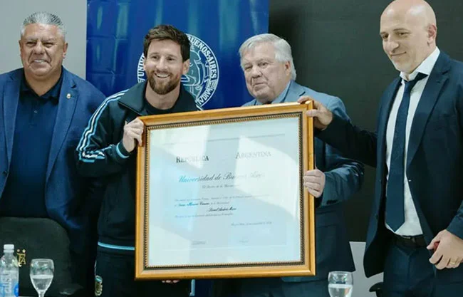 Lionel Messi suma un nuevo reconocimiento: recibe doctorado Honoris Causa