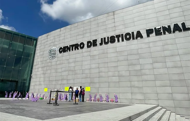 Familias de víctimas de feminicidio en Coahuila piden apoyo para mantener a niños que quedaron huérfanos