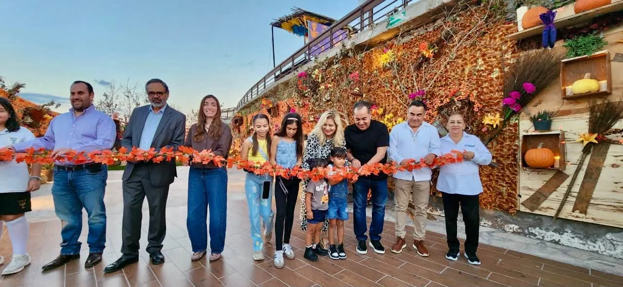 Puerto Noas estrena ambientación de otoño para atraer visitantes