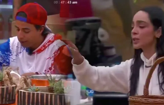 Le salió caro el coraje: castigan a Manelyk en La Granja VIP por tirar la comida a la basura