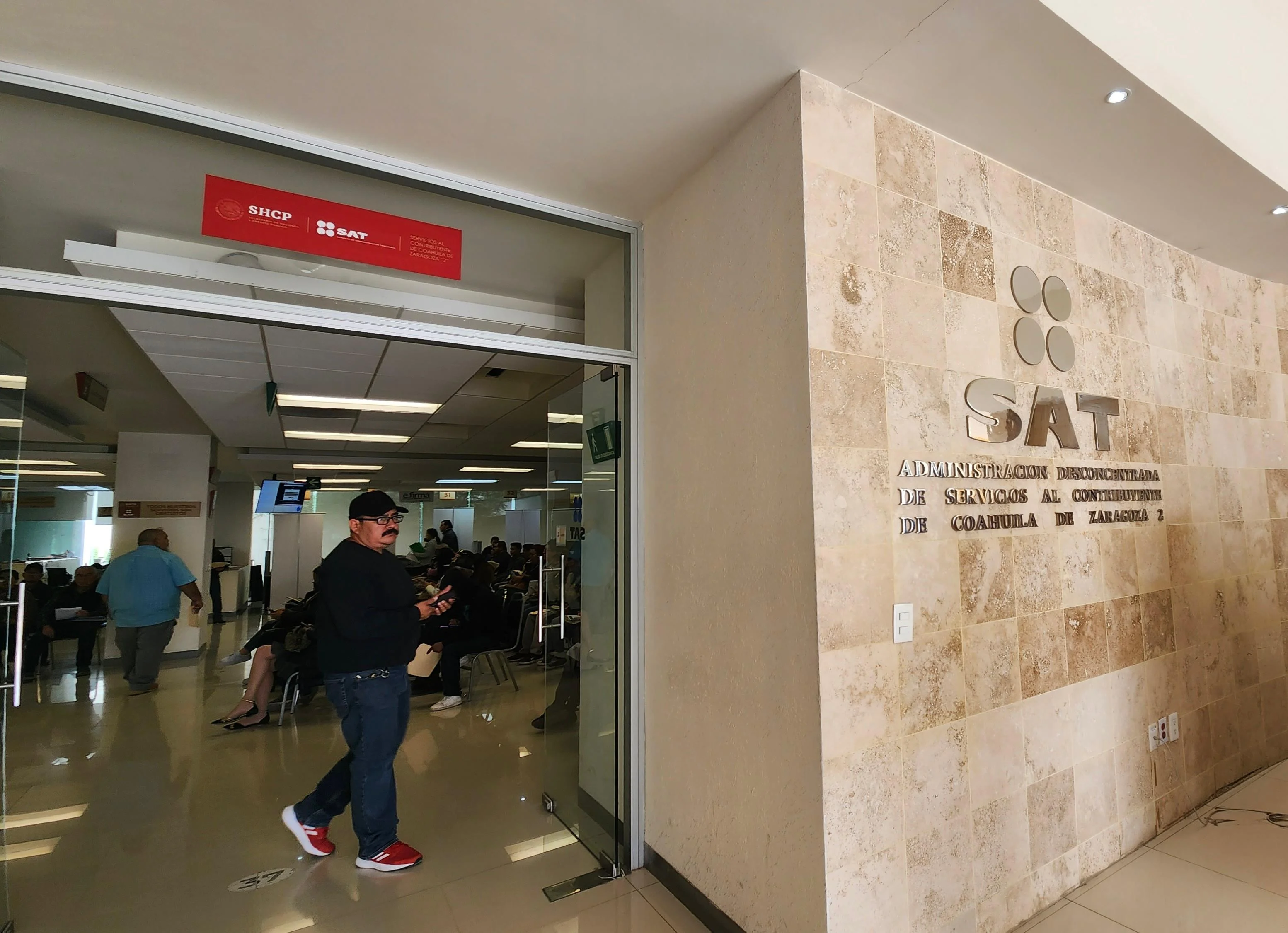 Empresarios buscan mayor cercanía con el SAT ante cambios fiscales de 2027