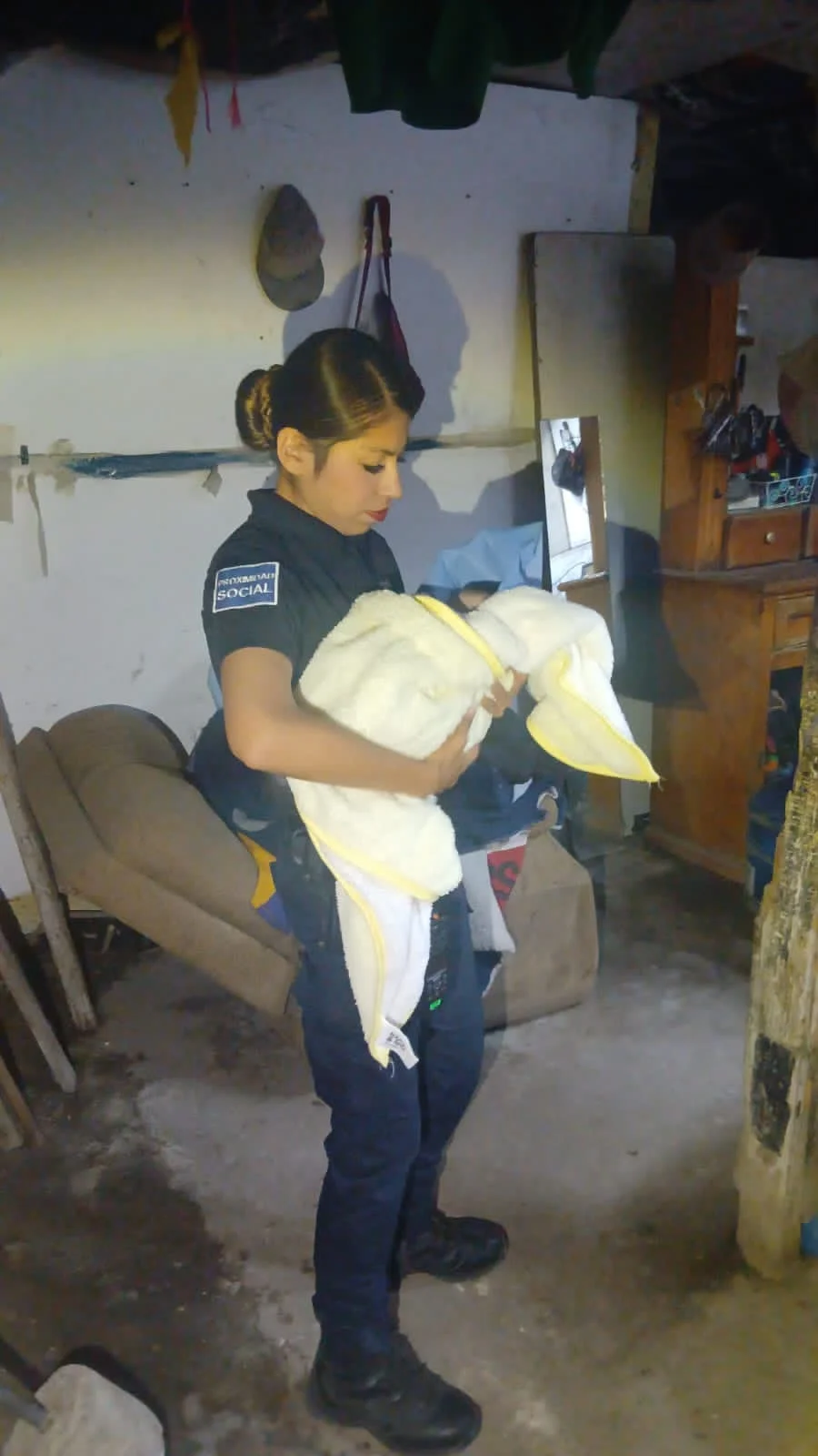 Apoya Policía Municipal durante labor de parto en Torreón