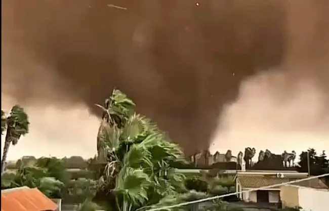 Video: Tornado golpea Sicilia; reportan destrozos y niños lesionados en una escuela
