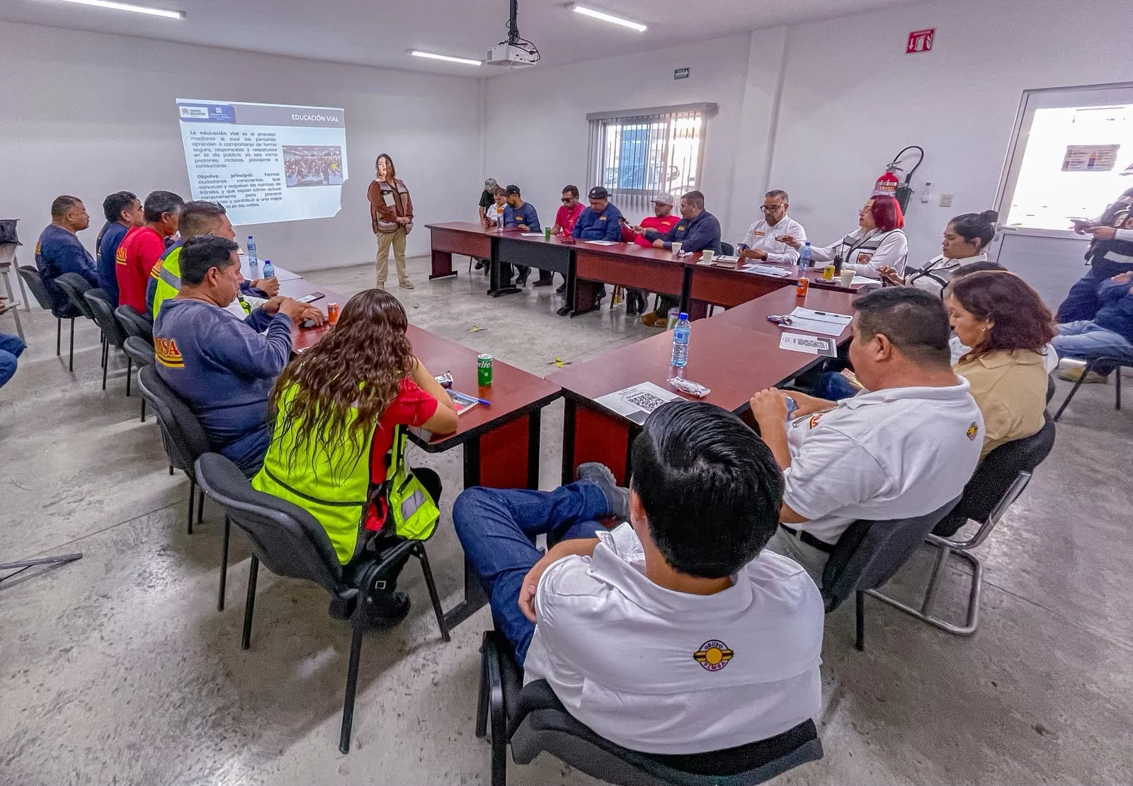 Capacitan en seguridad vial a más de 400 trabajadores en Torreón