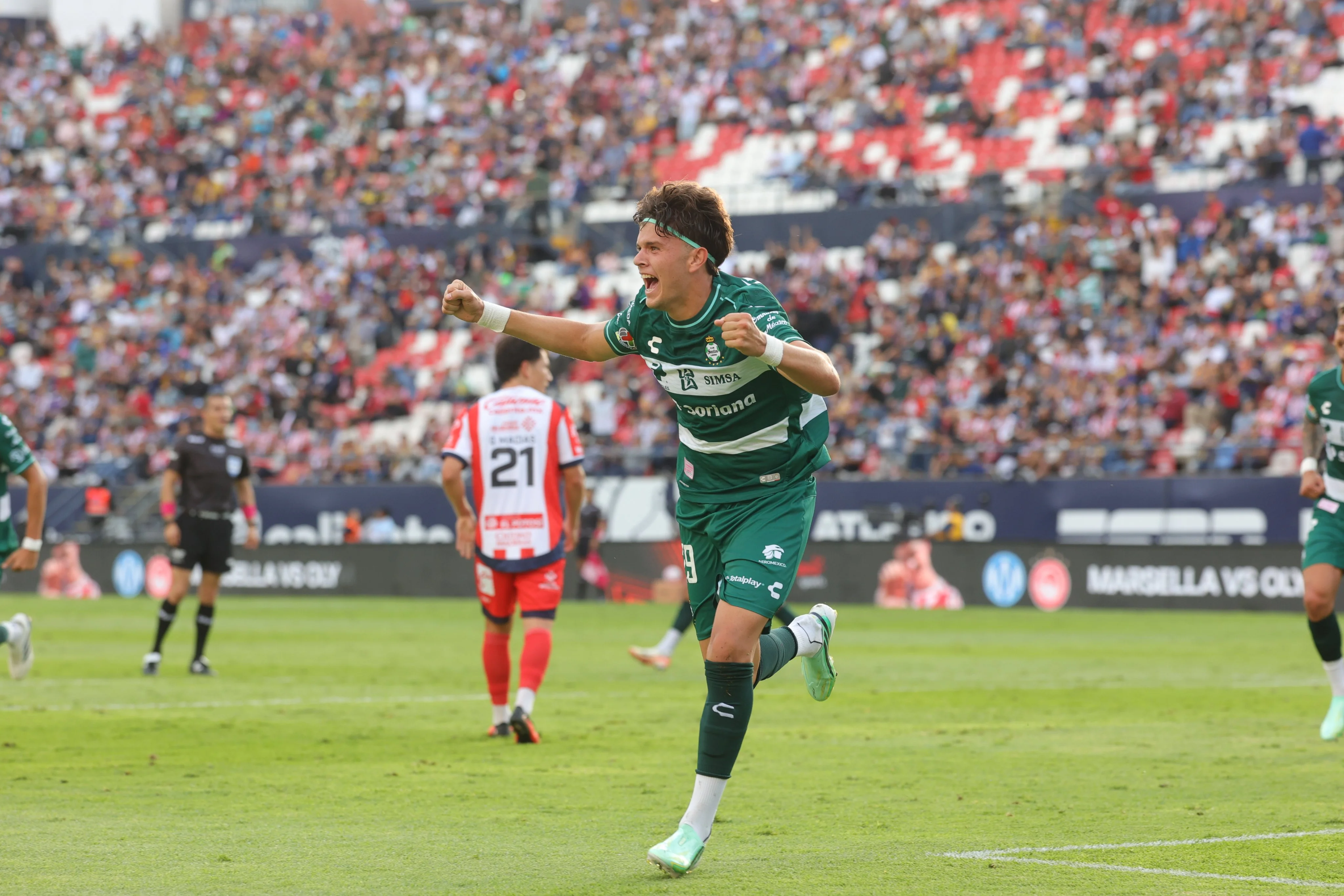 Irreconocibles: Santos vence a San Luis y suma su cuarta victoria al hilo