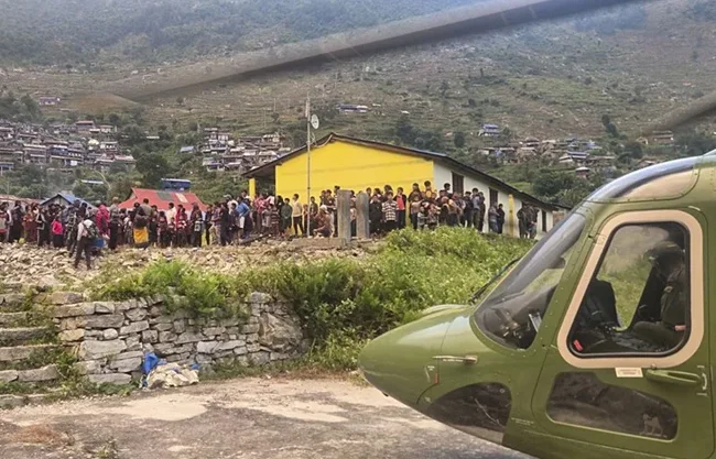 El Ejército nepalí rescata a más de 320 personas atrapadas por la última riada