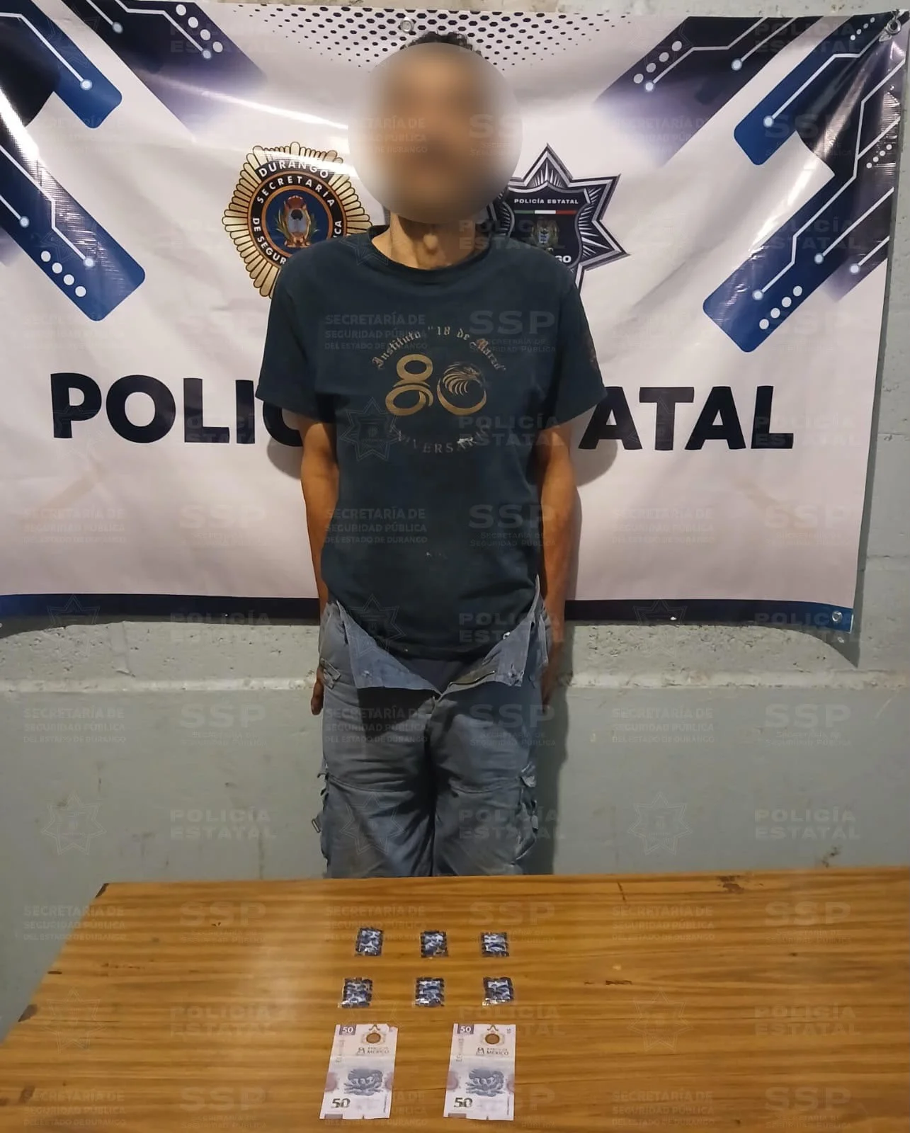 Detienen a hombre con seis bolsas de presunto cristal en Gómez Palacio