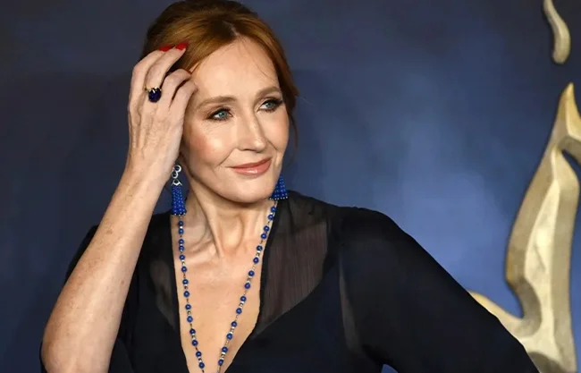 Contará Rowling su historia; prepara documental