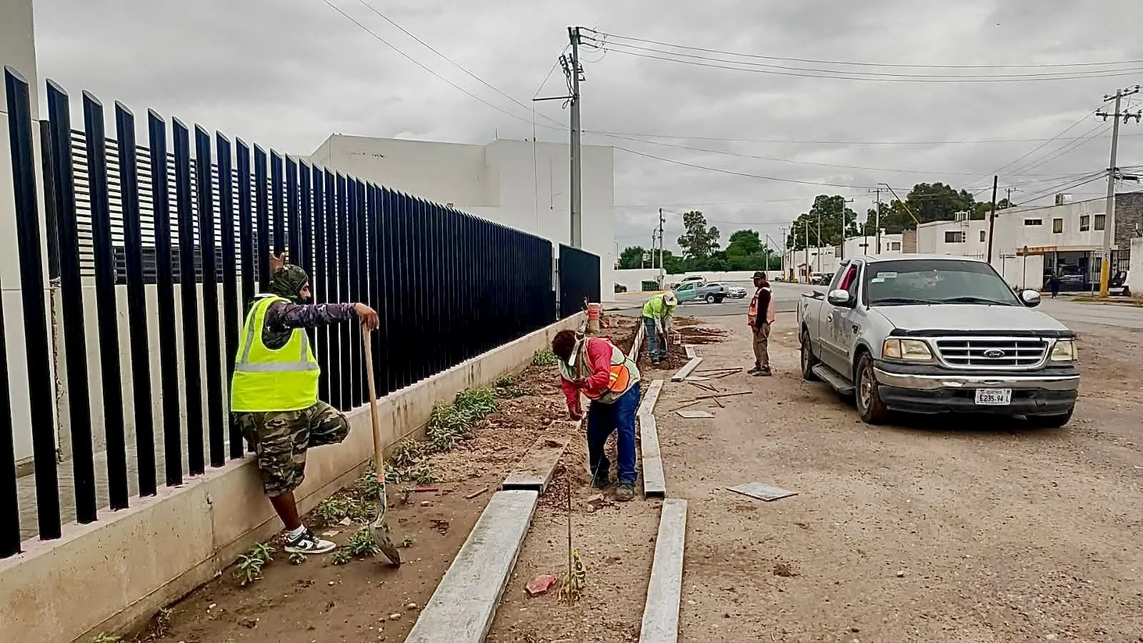Construyen carril adicional en la calzada de los Continente; buscan mejorar circulación vial