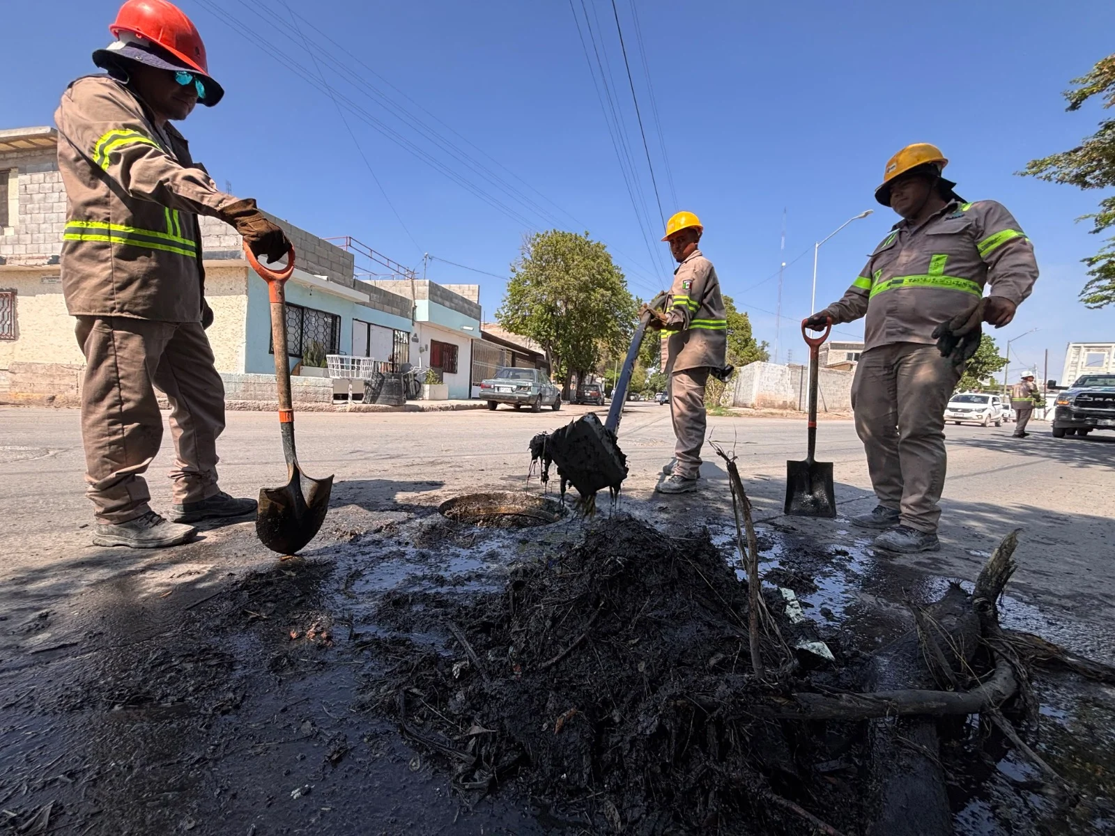 Simas Torreón inicia operativo para rehabilitar la red de drenaje sanitario
