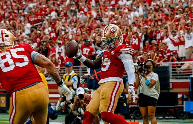 Quieren 49ers mantener su paso perfecto en Monday Night Football