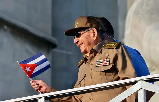 Juez de Miami gira orden de arresto contra Raúl Castro por derribo de avionetas en 1996