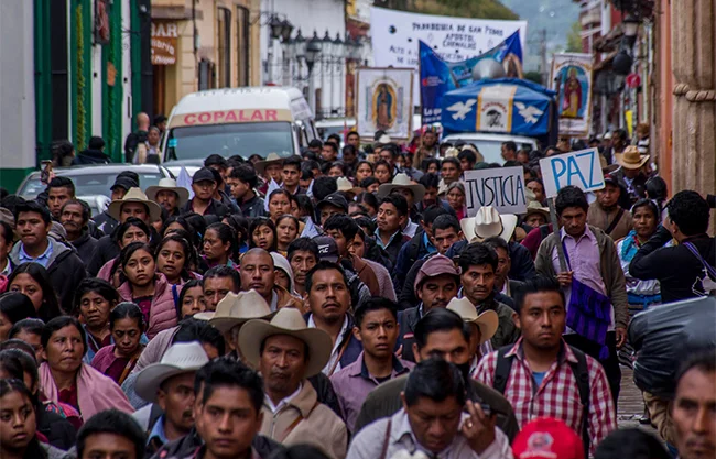 Indígenas de México denuncian impunidad y violencia a dos años de asesinato de sacerdote