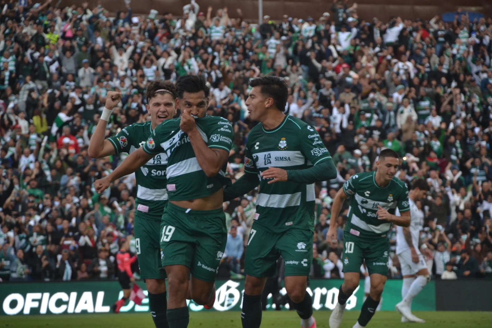 Va Santos por su mejor racha en la historia