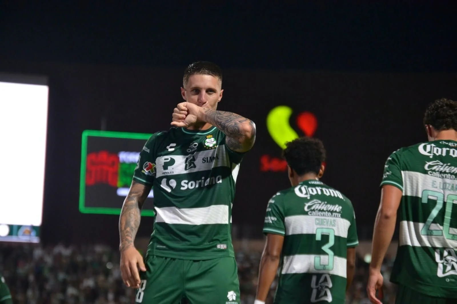 Imagen de Santos se enfila a Liguilla; Visita a Xolos esta noche